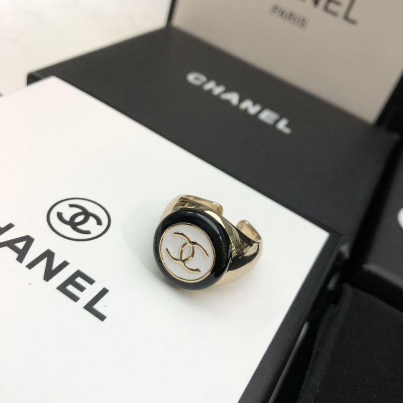 Ch*el rings